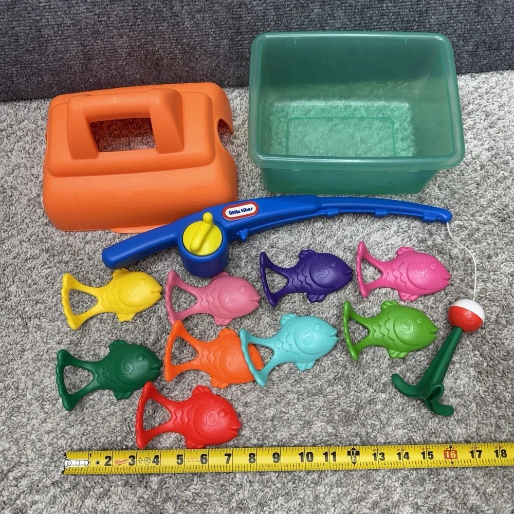 Vintage Little Tikes Catch & Count Fishing set tackle box pole kids toy (read)